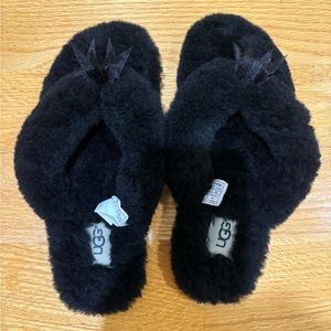 Ugg Women’s Fluff Flip Flop